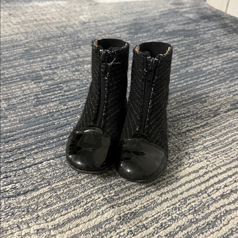 Elegant Black Quilted Kids Boots